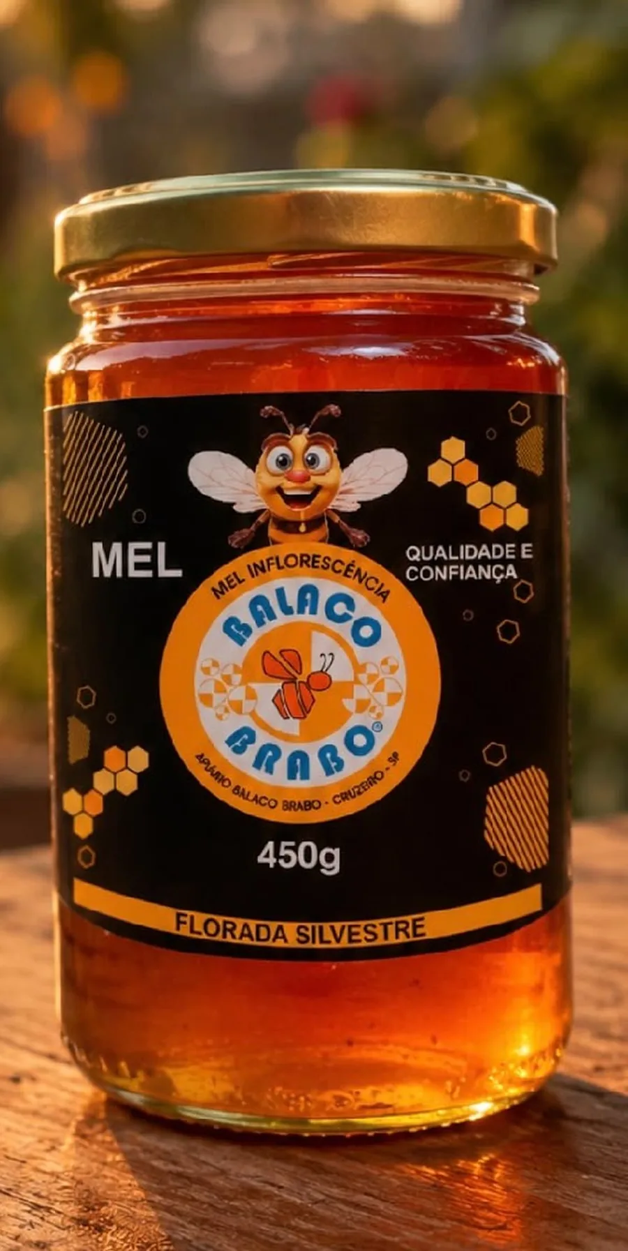 Pote de mel Balaco Brabo 450g florada silvestre ao entardecer no campo